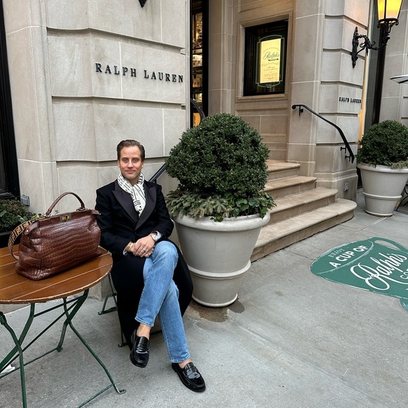 Martin; @TheFashionableCouple - Picture 10 of 16